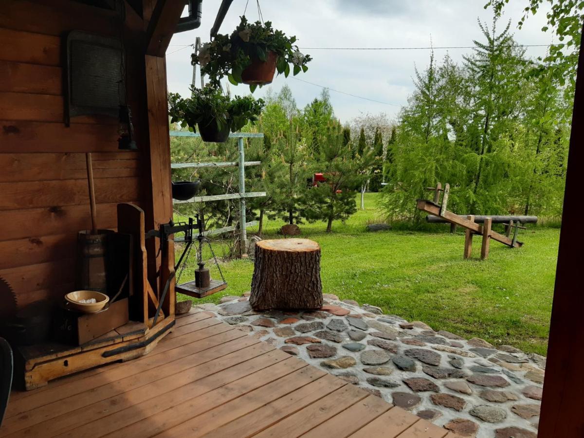 Domek W Kwiatach Zyndaki エクステリア 写真